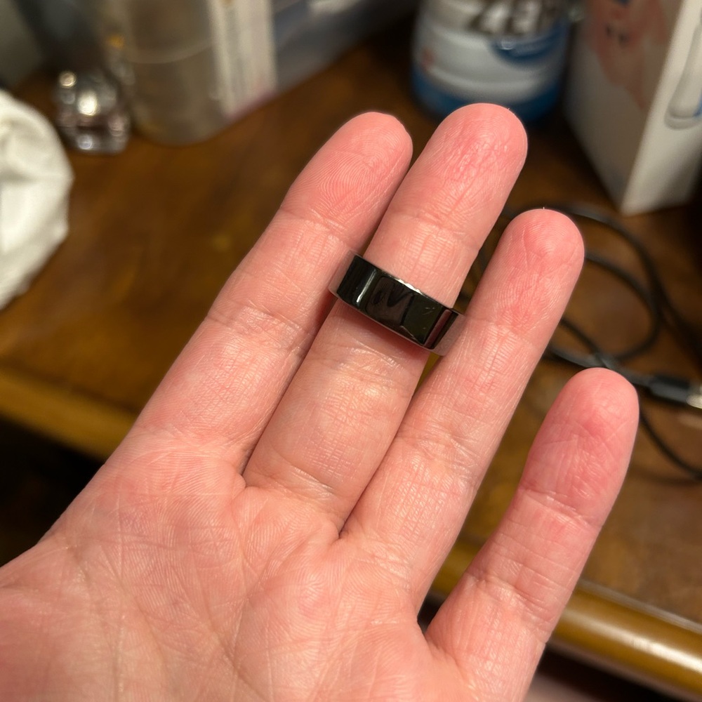 Oura ring - Picture 3 of 5